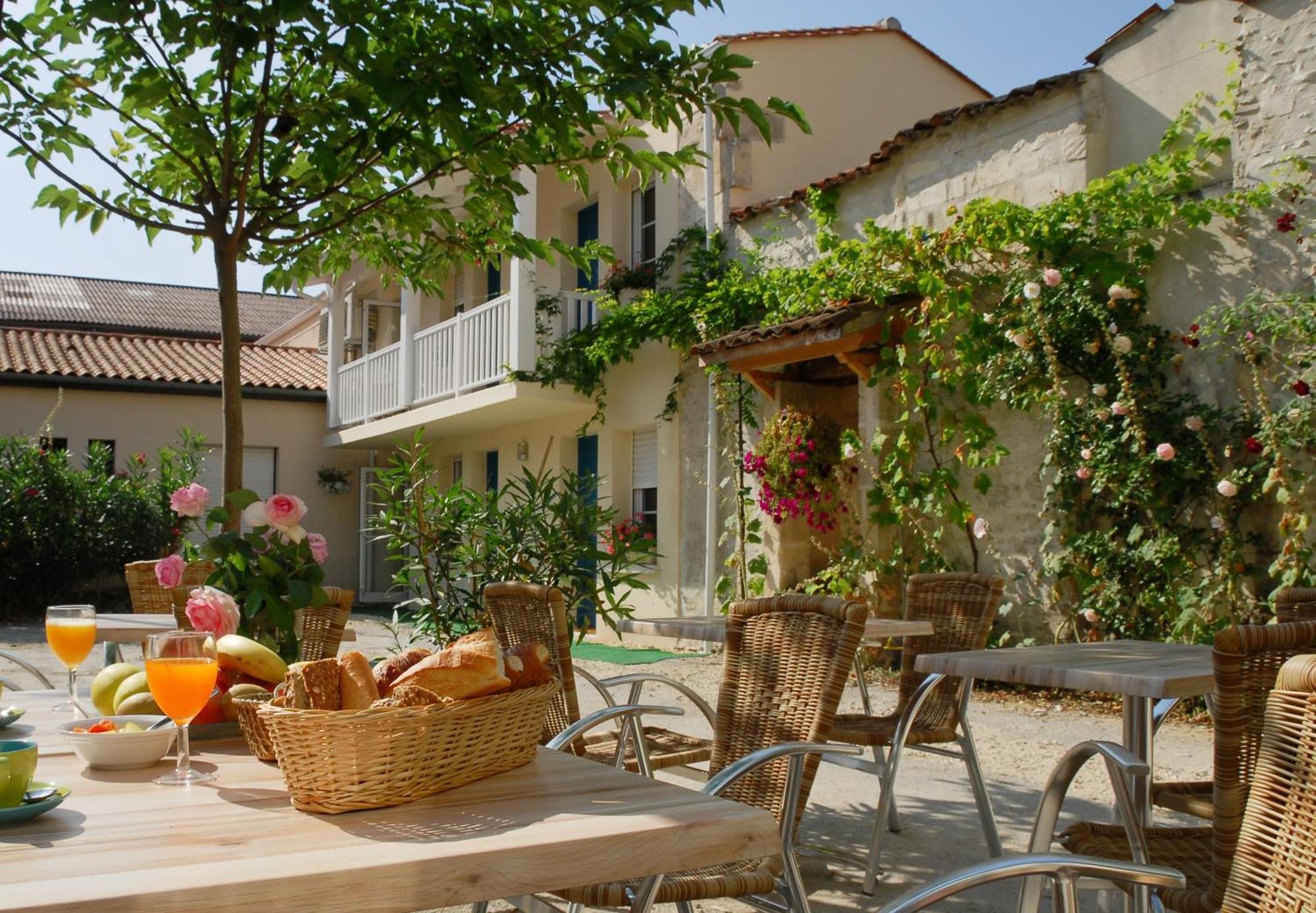 Cit'Hotel Le Cheval Blanc Cognac Centre Kültér fotó